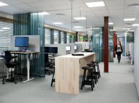 饰耐铂引领智能办公新时代，为自由意识创造空间