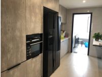 做精致的当代女性，日立冰箱帮您急速“冻”住新鲜