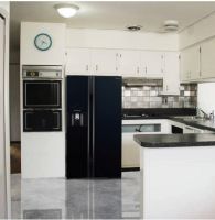 做精致的当代女性，日立冰箱帮您急速“冻”住新鲜