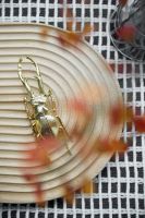 【领绣】锦域鸾歌，这幅刺绣墙画的植物叫“苏铁 ”