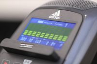 家庭智能健身新宠——阿迪达斯健身车C16