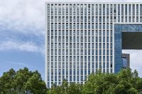 突破传统塑造永恒，积极打造新的世界级金融地标建筑