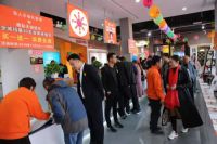 KFC新零售店在小县城开业时被抢单