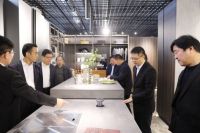 热烈欢迎泗阳县委书记徐勤忠一行莅临大卫考察指导