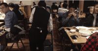 金掌勺上机器人服务员，现在餐馆都这么智能了吗？！