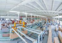 “咬定青山不放松，千磨万击需坚劲” 千川木门董事长骆正任荣膺“中国门窗脊梁人物”