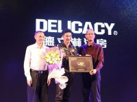 德立淋浴房，“浴”见更美好的自己