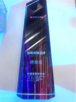 荣耀时刻│德爱威荣获2019中国家居冠军榜—创新先锋品牌奖(2019-12-30 17:41:29)