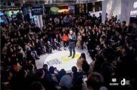 鸿艺源设计郑鸿：从创业开始，我们坚持服务少墅派!