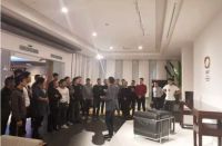 青年企业家莅临区氏 共探古典家具行业发展