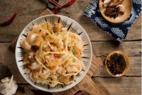 疫情期间你还敢点外卖吗？美的微蒸烤一体机食美味更安心