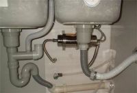 来老房装修E频道抖音直播间，专家教你如何改造下水道！