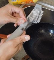 不需要清洁神器 学会这招包你洗碗又快又不伤手