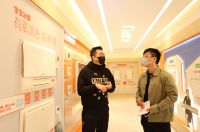 奥普家居总裁在线指导，两天刷新家居风格，让冠军车手住“新家”