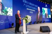 热烈祝贺雅琪诺荣获2019世界墙纸墙布大会“领军品牌”！