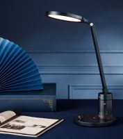 你离最潮国民女神，只隔着一款美的照明跨界护眼灯