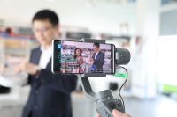 后疫情时期：舒适猫直播科技研发中心 助力全面复工