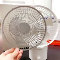 促进空气流通，你需要卡蛙X台风桌面风扇