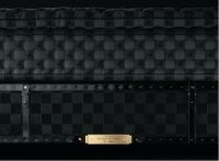 海丝腾联袂设计大师Ferris Rafauli重磅推出殿堂床具臻品