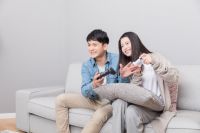 海信x美克美家 | 五一好好待在家 还得电视配沙发