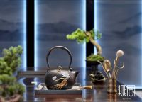 红创家居「無同」旗舰店多城连开，实木界新一线品牌升温