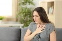 被我们忽视的「三手烟」，可能正在危害家人健康！