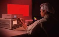 明基W2700+色准4K投影机，尽享电影食色