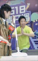 段子与种草齐飞，杨迪把直播变成综艺