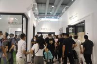 建博会 | 第一天直击现场，怡发门窗燃爆了！