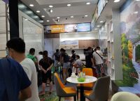 中国建博会上冠睿携手新品森态晶岩参展大受关注