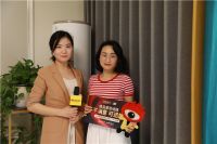 如鱼得水消费者何女士：十年同窗情谊深 一朝购买添信任