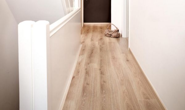 必美宝地雅比利时幸福家 | 经久不衰的复合木地板是整个房子的永恒主题