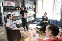 薛起亮，张华山亲临重庆周令设计师办公室指导工作