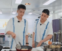 "中餐厅的锅"《鲜厨100》"飞行嘉宾"谁是最强美食助攻?