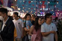 来莫干山路摆摊啦！就在明天，快来月星环球家居生活MALL感受久违的“烟火气”