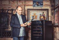 “随手拍”海尔：西班牙百年酒庄里的“专业级酒窖”