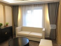 落地窗 飘窗 半窗如何根据窗型选择客厅窗帘