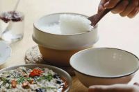 铁太郎:生活小吵小闹,也要炒得热闹。