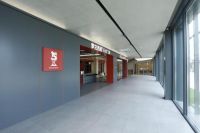 新浪家居探厂罗兰西尼，见证数字化下的企业革新