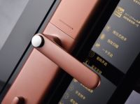 “纤身”夺人 ｜耶鲁电子锁新品Helios S 华丽亮相！  媒体：新浪网家居主站