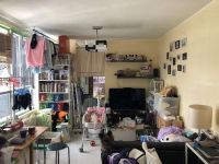 19岁香港女孩吐槽公屋：从未感受过私人空间！