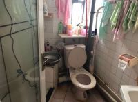 19岁香港女孩吐槽公屋：从未感受过私人空间！