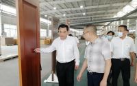 黄冈市委副书记、代市长李军杰一行莅临千川木门视察调研