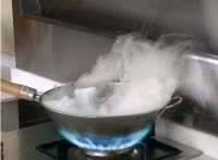 吃土都要入的“小美料理机”，这位德国厨娘到底哪儿好？