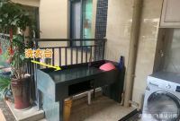 连廊做洗衣池，还把洗衣机挪这，邻居瞧见：这是当成自己家阳台了