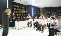 “非凡·色”重磅登场，霍尔茨木门开展首日获众多大咖点赞