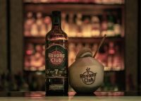 打卡「燃烧的涂鸦 • Graffiti on Fire 」快闪主题展，以“出格”状态唤醒别...