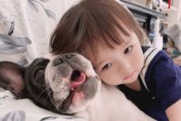 走进樊少皇和贾晓晨的家，生活完全西式化了，全屋没一件中式家具