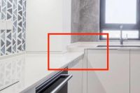 越来越多人厨房不装“一字灶台”，瞧人家这么做，干干净净又高级