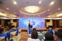 硬核训练营 | 皇派门窗最强店长